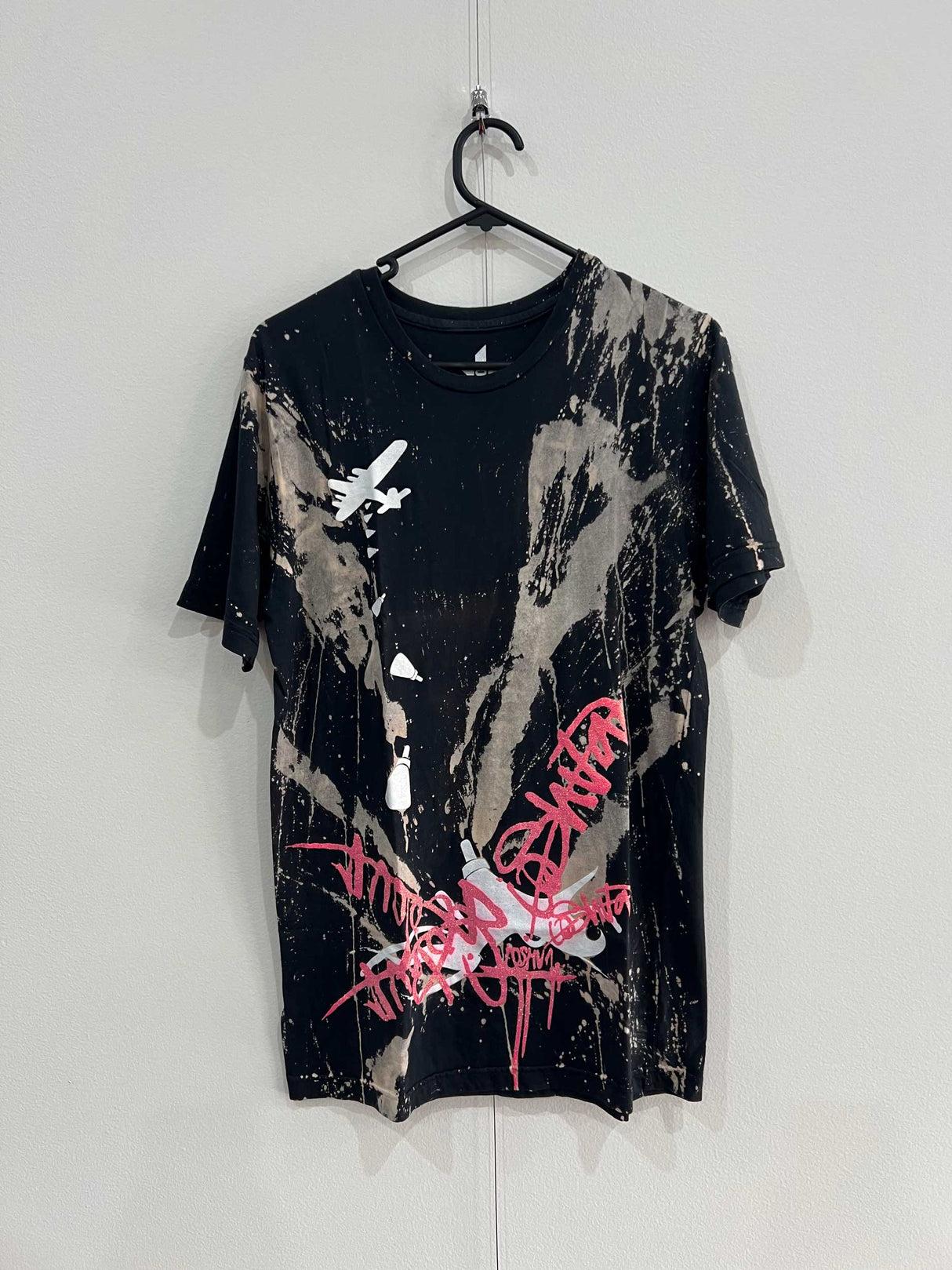 Bleach Bomb - IOSHVA Unisex T-Shirt Black